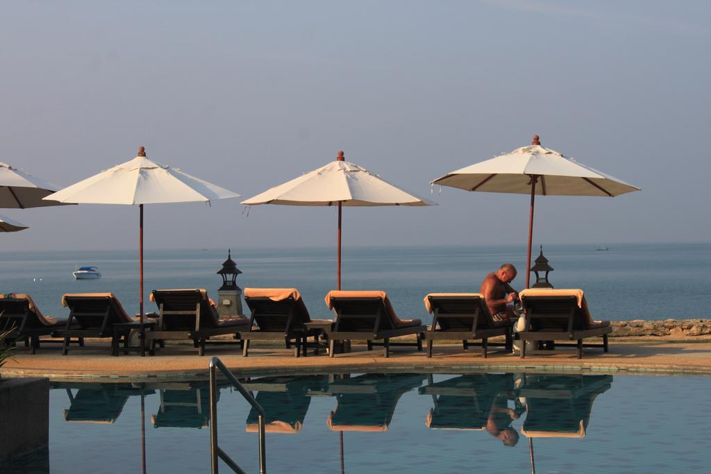 Mukdara Beach Villa&Spa Resort Khao Lak Bagian luar foto