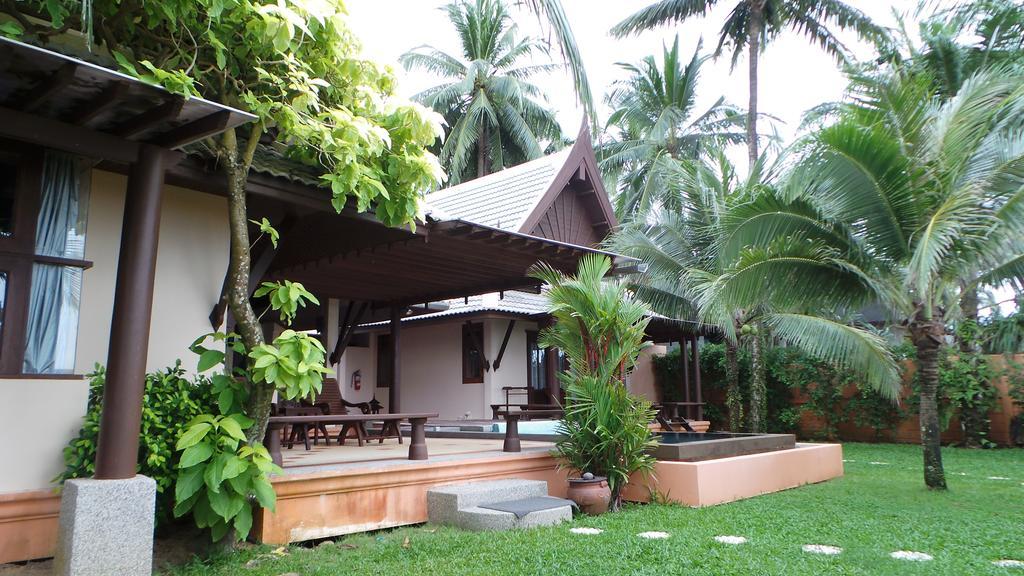 Mukdara Beach Villa&Spa Resort Khao Lak Bagian luar foto
