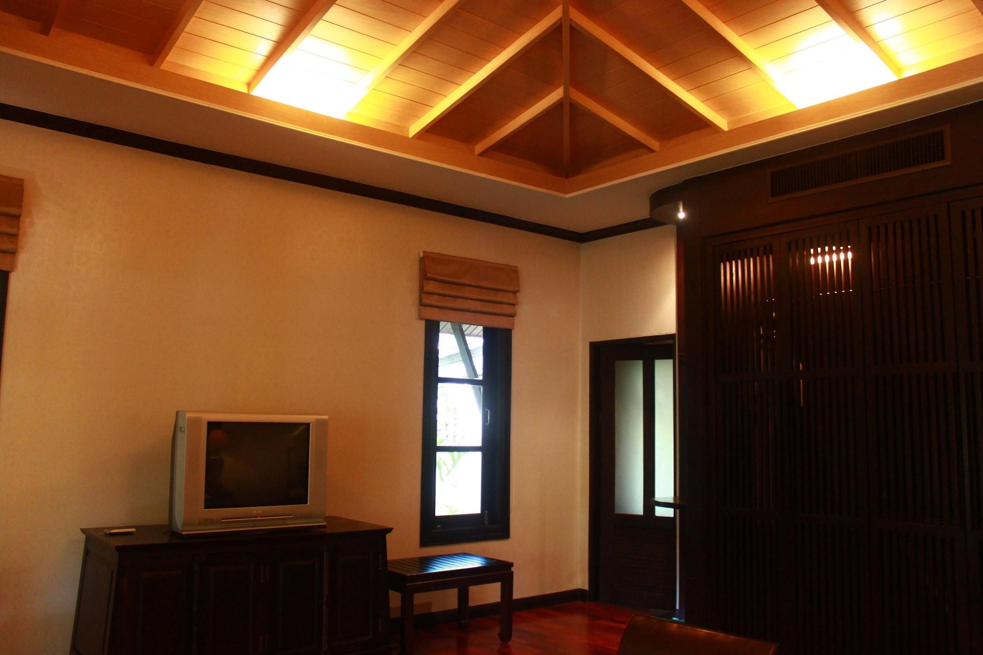 Mukdara Beach Villa&Spa Resort Khao Lak Bagian luar foto