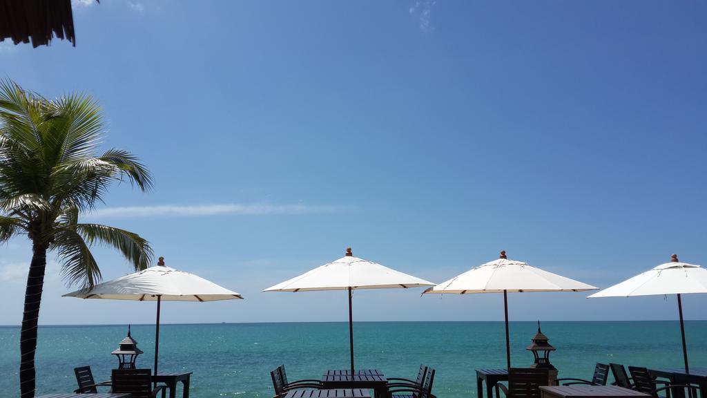 Mukdara Beach Villa&Spa Resort Khao Lak Bagian luar foto