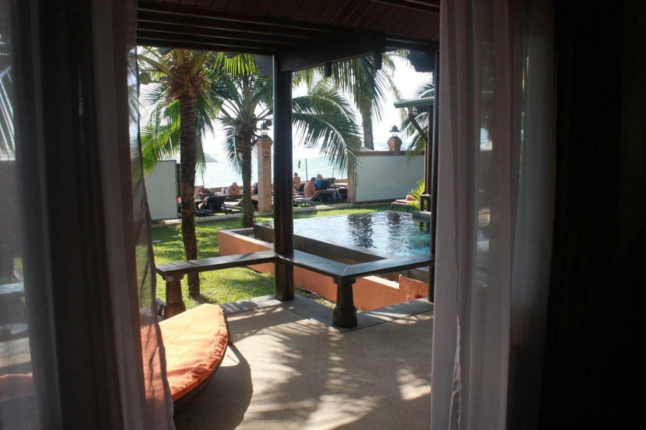 Mukdara Beach Villa&Spa Resort Khao Lak Bagian luar foto
