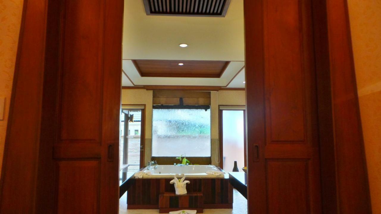 Mukdara Beach Villa&Spa Resort Khao Lak Bagian luar foto
